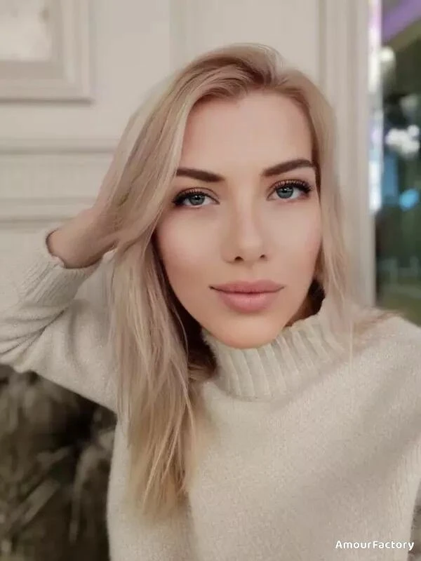 Yulia Profile image 4