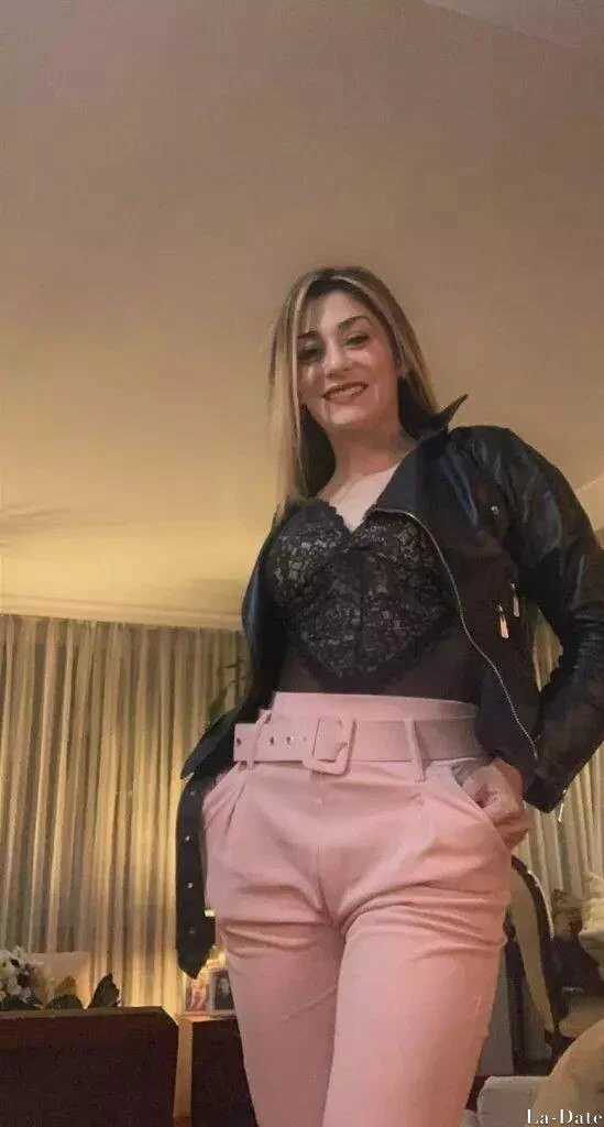 Camila Profile image 3