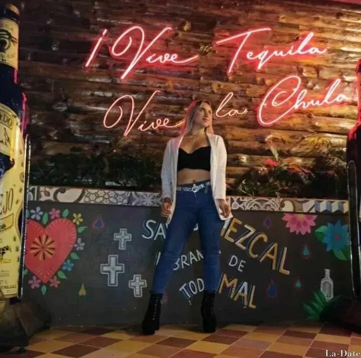 Laura Profile image 3