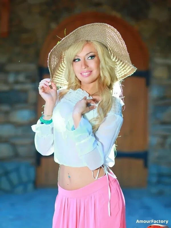 Kateryna Profile image 1