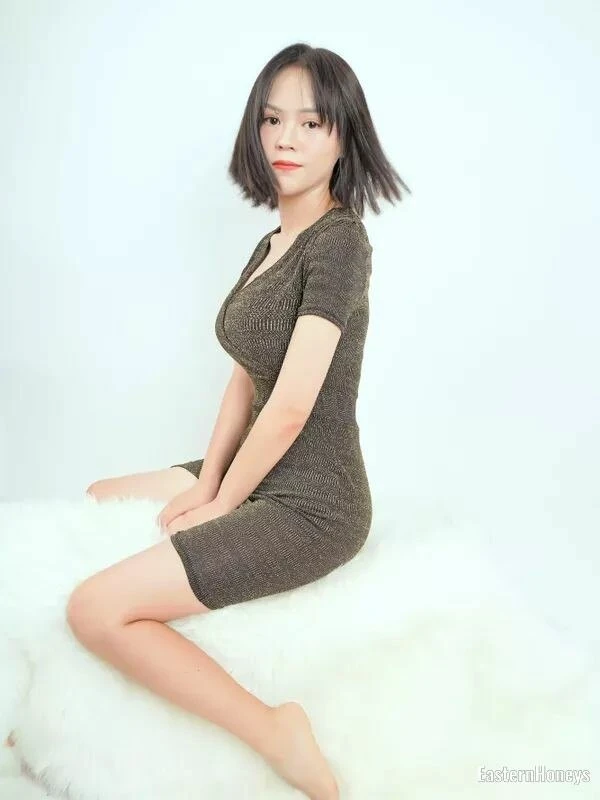 Weiwei Profile image 3