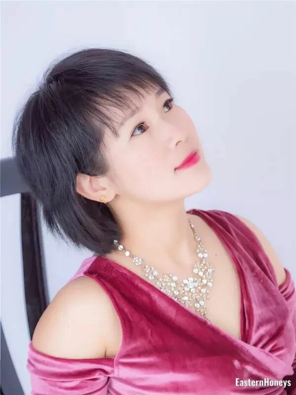 Lucy Profile image 1