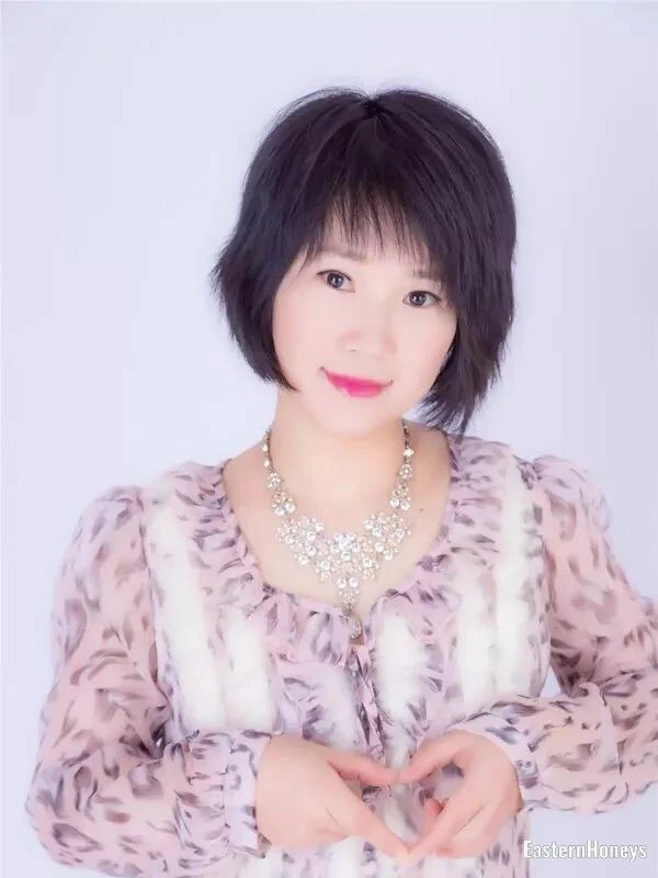 Lucy Profile image 2