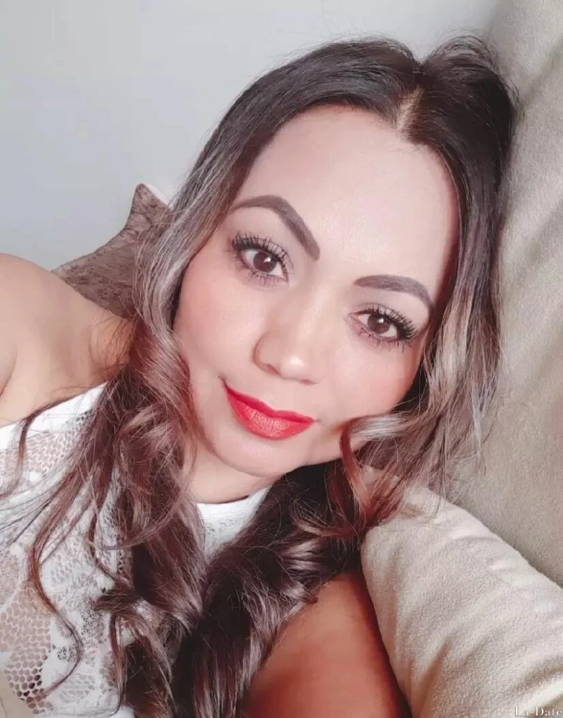 Karen Profile image 4