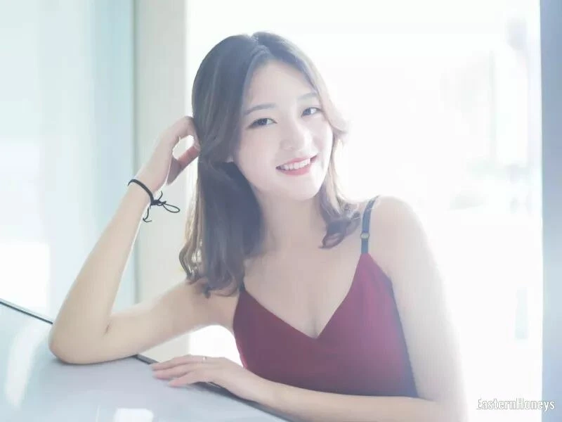 JingYi Xie Profile image 1