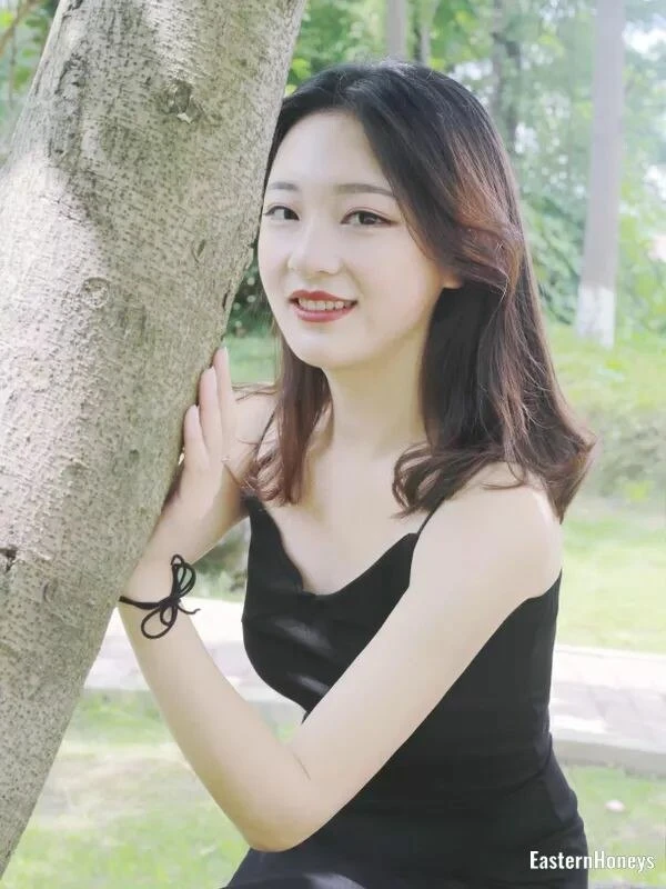 JingYi Xie Profile image 2
